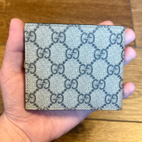 Auth GUCCI Supreme Cat Wallet Bifold - Picture 2 of 5